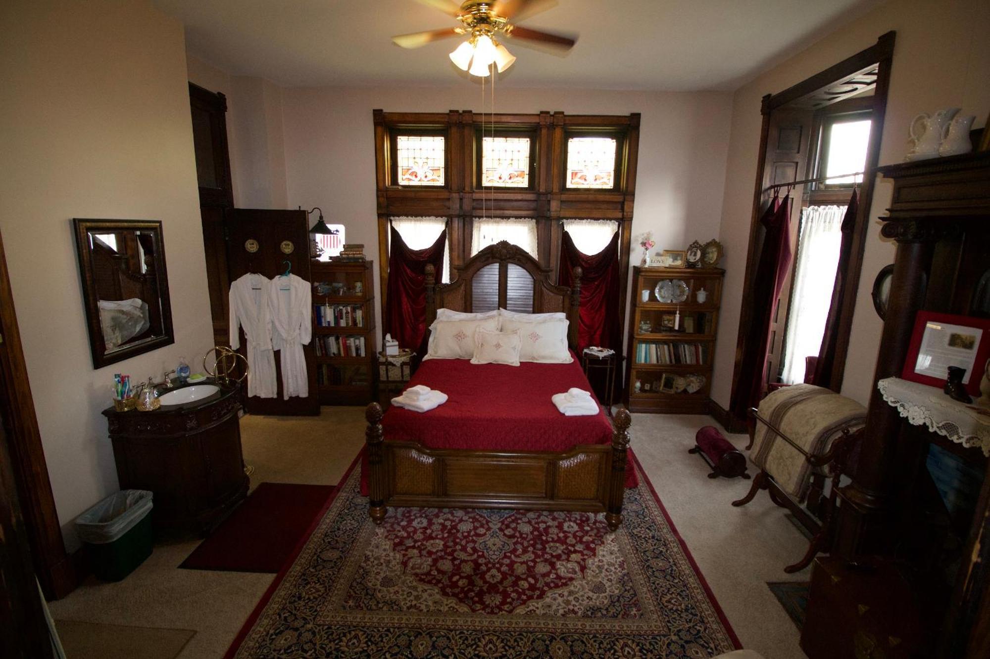 Mansion On The Mile B&B Indianapolis Exteriör bild